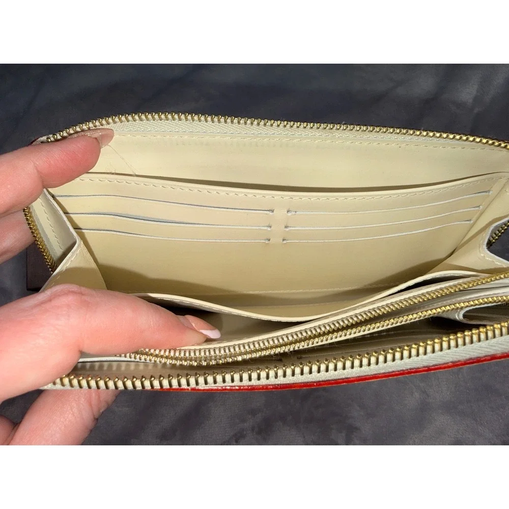 Louis Vuitton Zippy Wallet Cream Leather Studded Gold Hardware w/ COA‎